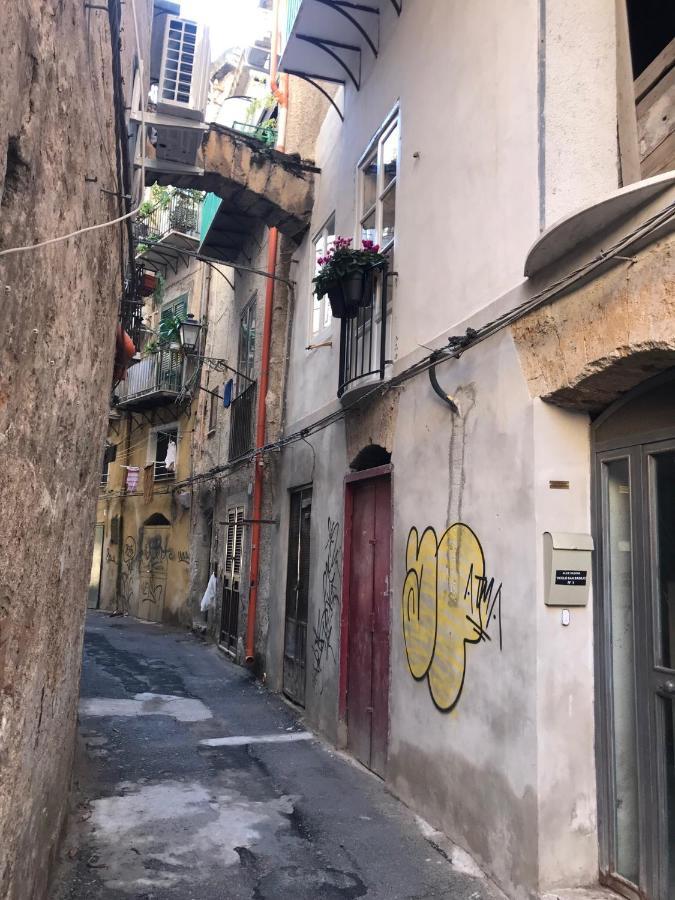 Tiny House Basilio Apartment Palermo Bagian luar foto